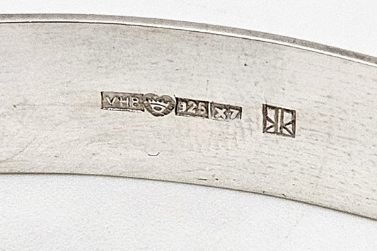 Rare Hans Berg Kaunis Koru Sterling Carnelian Modernist Bangle Bracelet 1975