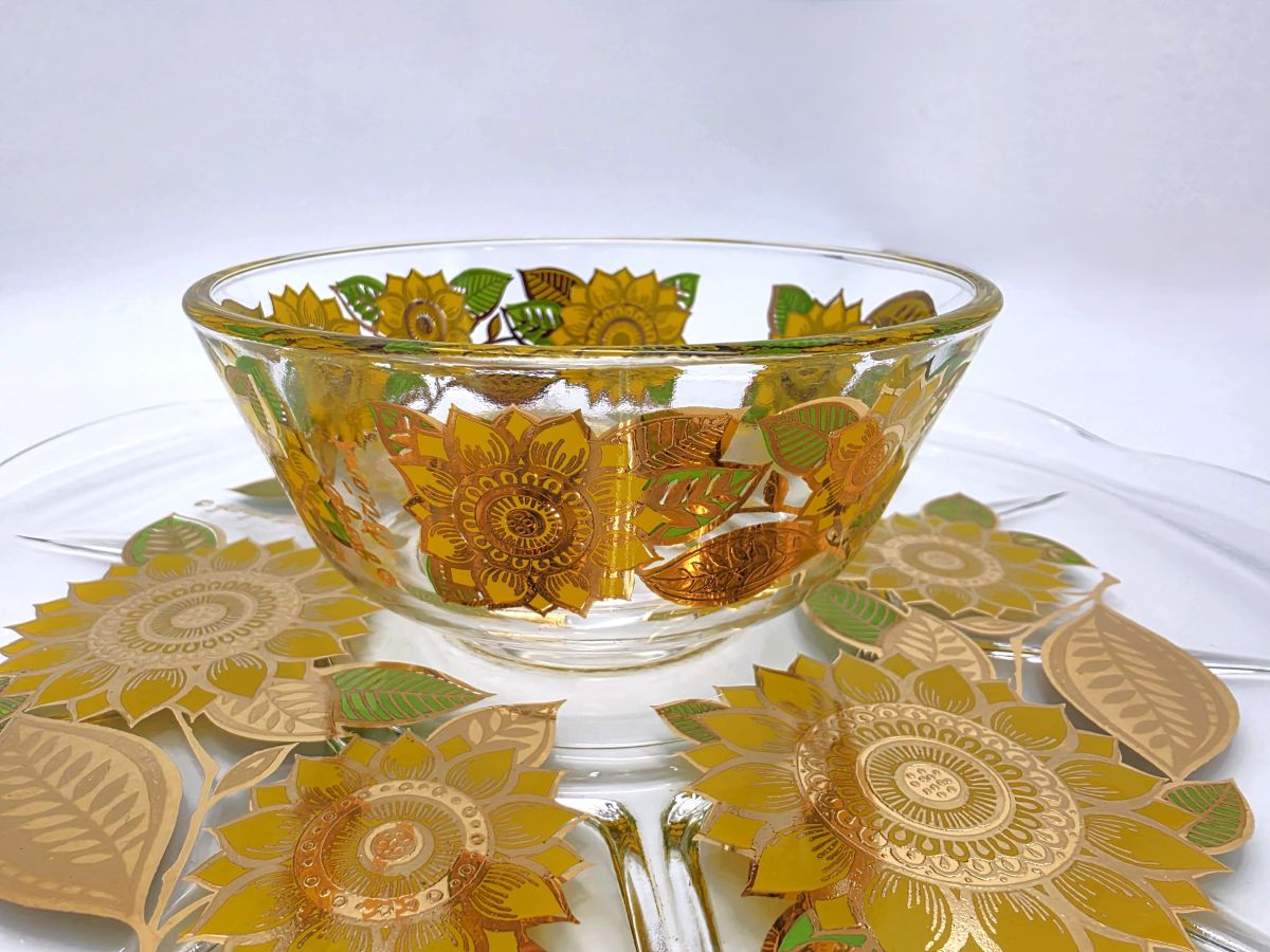Georges Briard 22K Gold "Sunflowers" Chip & Dip Crystal Platter
