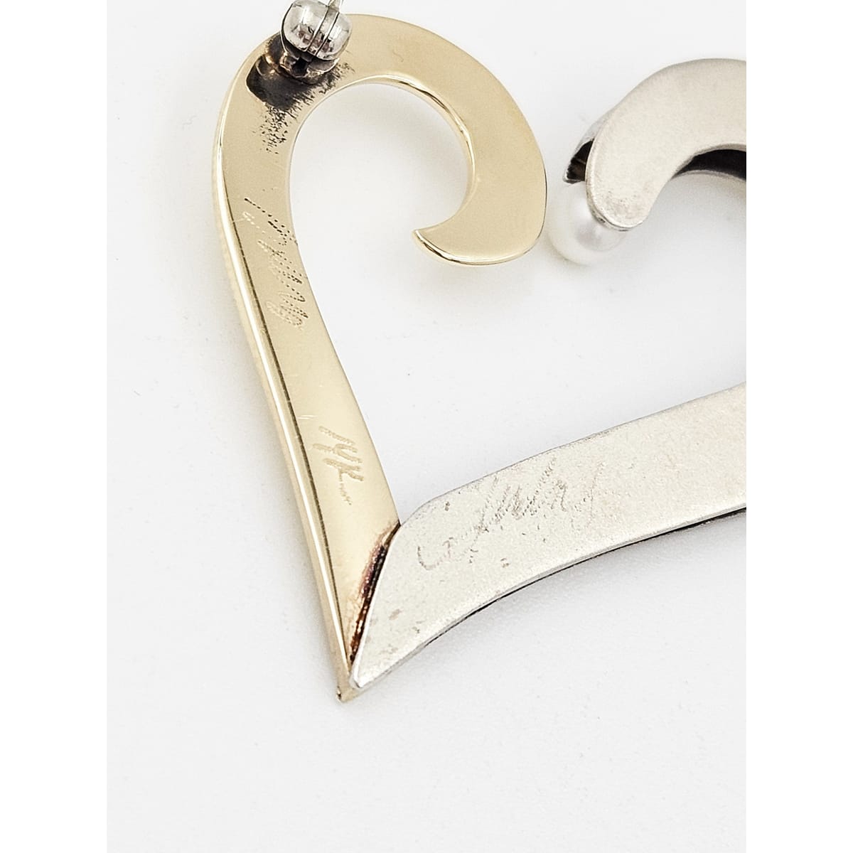 B Levy Jewelry Superb Artisan Signed B Levy Sterling 14k Gold & Pearl Modernist Heart Brooch