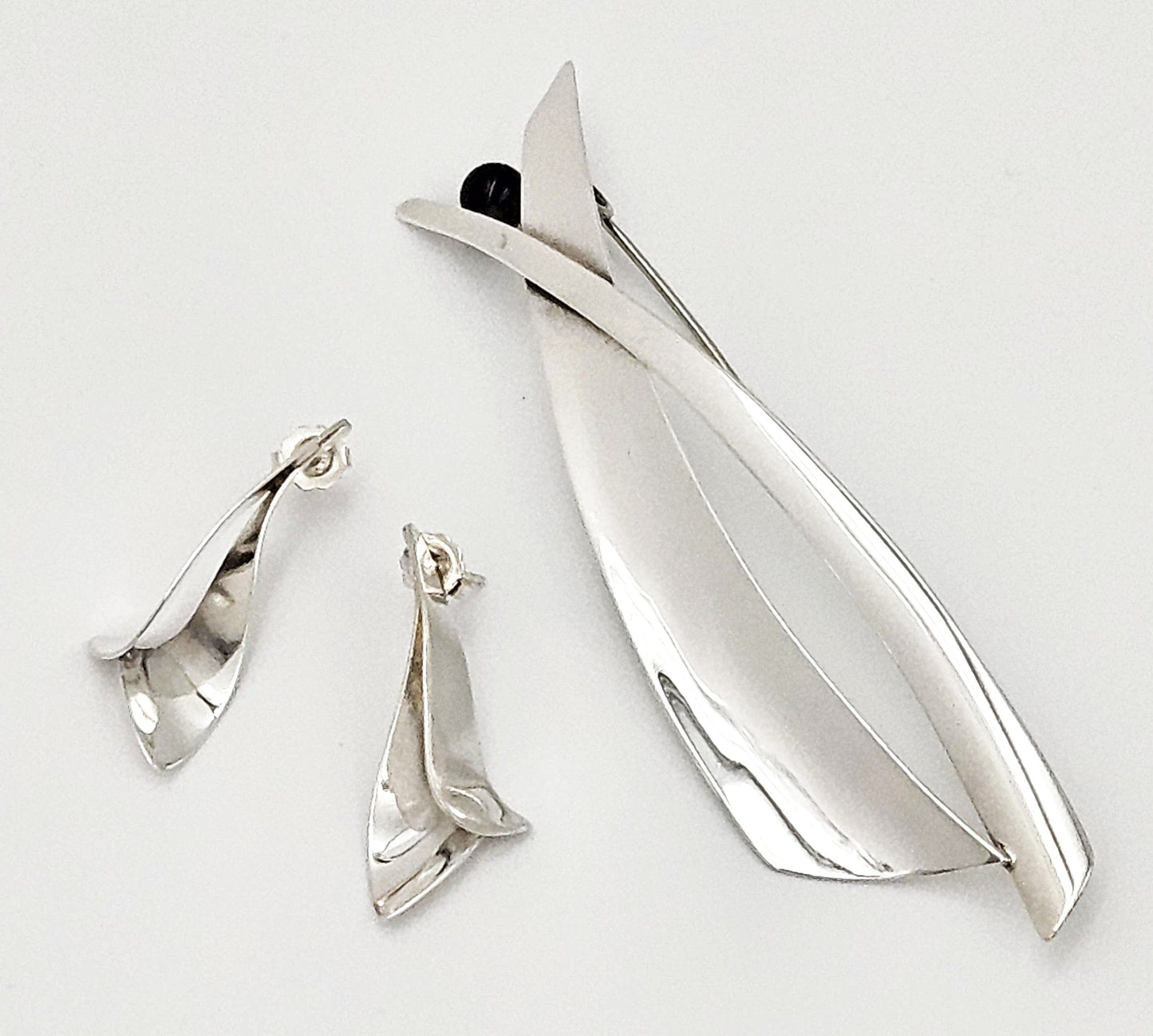 MJS Sterling Jewelry Vintage Artisan Signed MYS Sterling Onyx XL Modernist Brooch & Earring Set