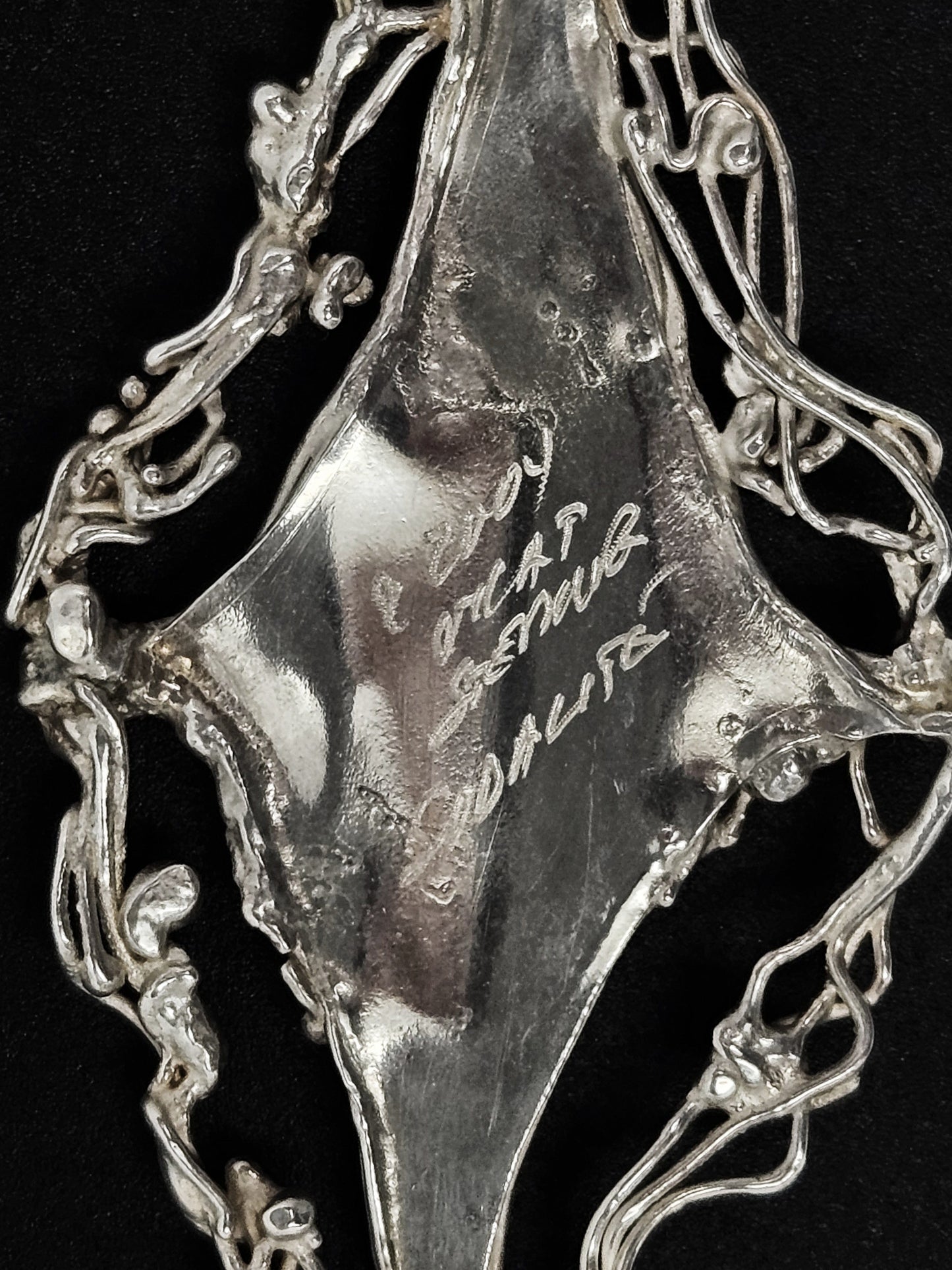 Q Link Jewelry Designer Signed Sterling Silver Necklace