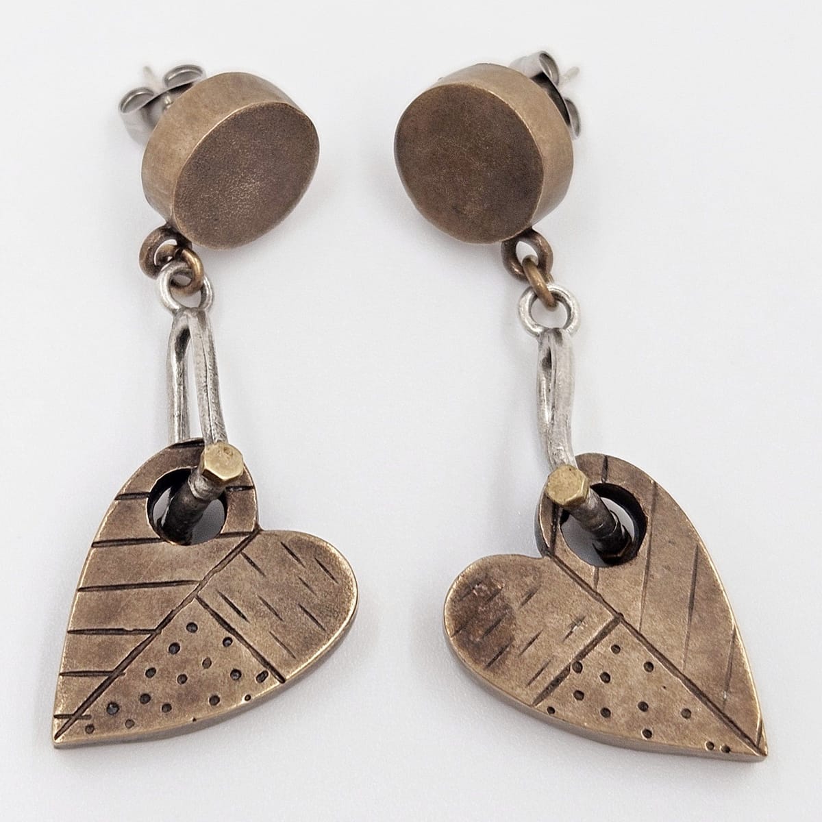 Thomas Mann Designs Jewelry Thomas Mann Designs Sterling Modernist Heart Earrings