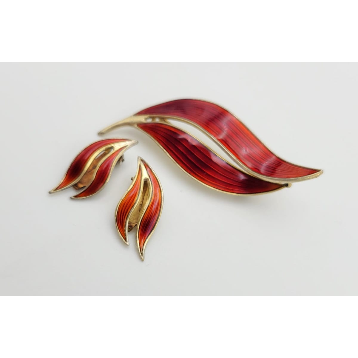Aksel Holmsen Jewelry Aksel Holmsen Norway Sterling Guilloche Enamel Brooch & Earrings Set 1940s
