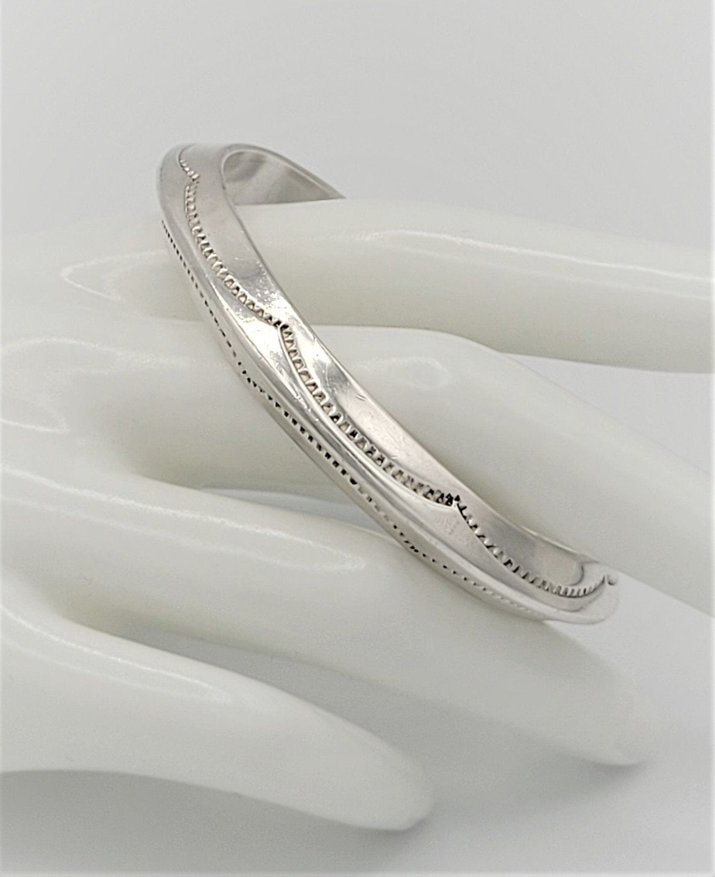 Vintage 925 Sterling Silver Nora TAHE Bill NAVAJO Thick Stamped Cuff Bracelet Unisex - Trendy MCM Home