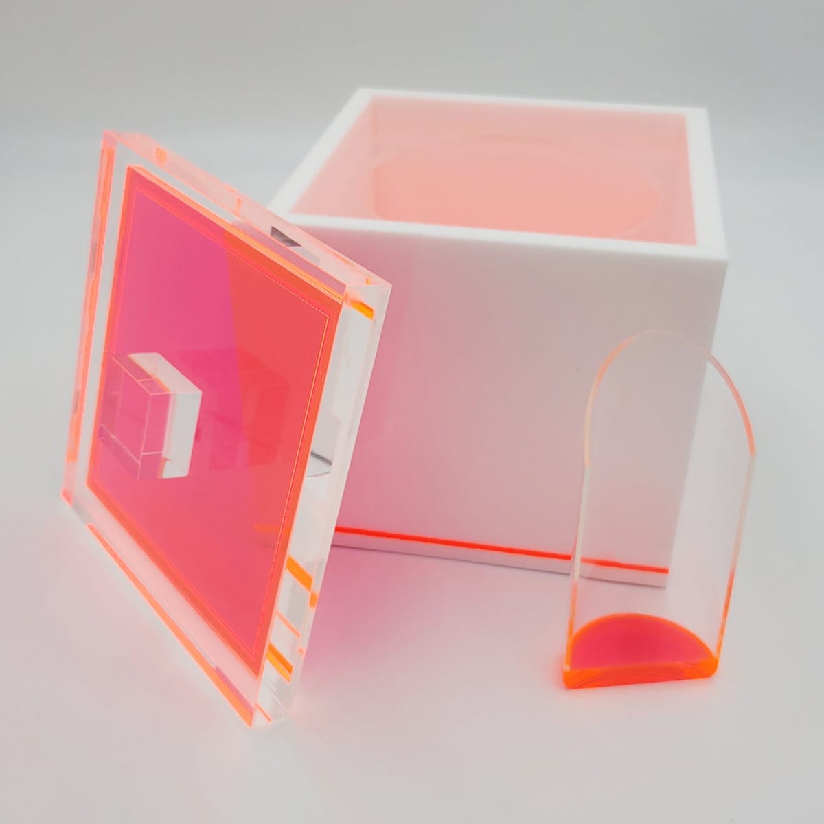Tinsley Mortimer Ice Bucket Neon Pink White Solid Lucite Ice Bucket