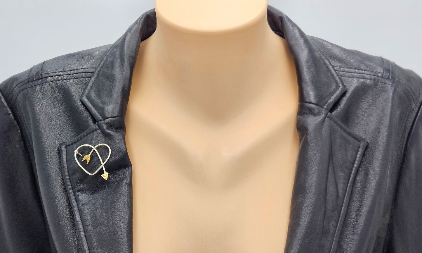 Superb Designer Sydney Lynch Sterling & 22k Gold Heart Shaped Arrow Brooch