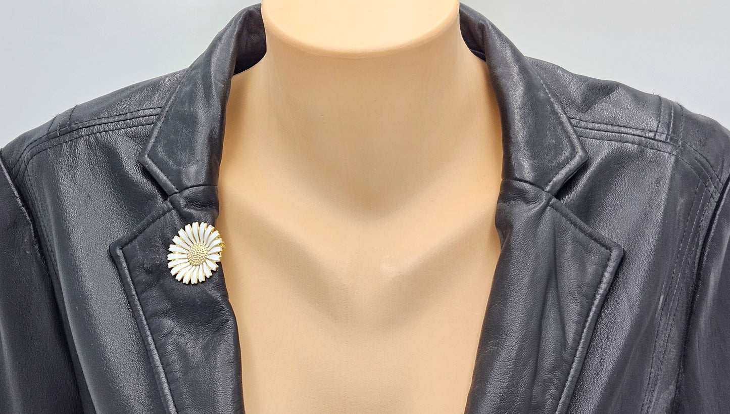 Anton Michelsen Denmark sterling silver enamel Daisy Flower Brooch Scarf Clip 1940s, view 3 of 10