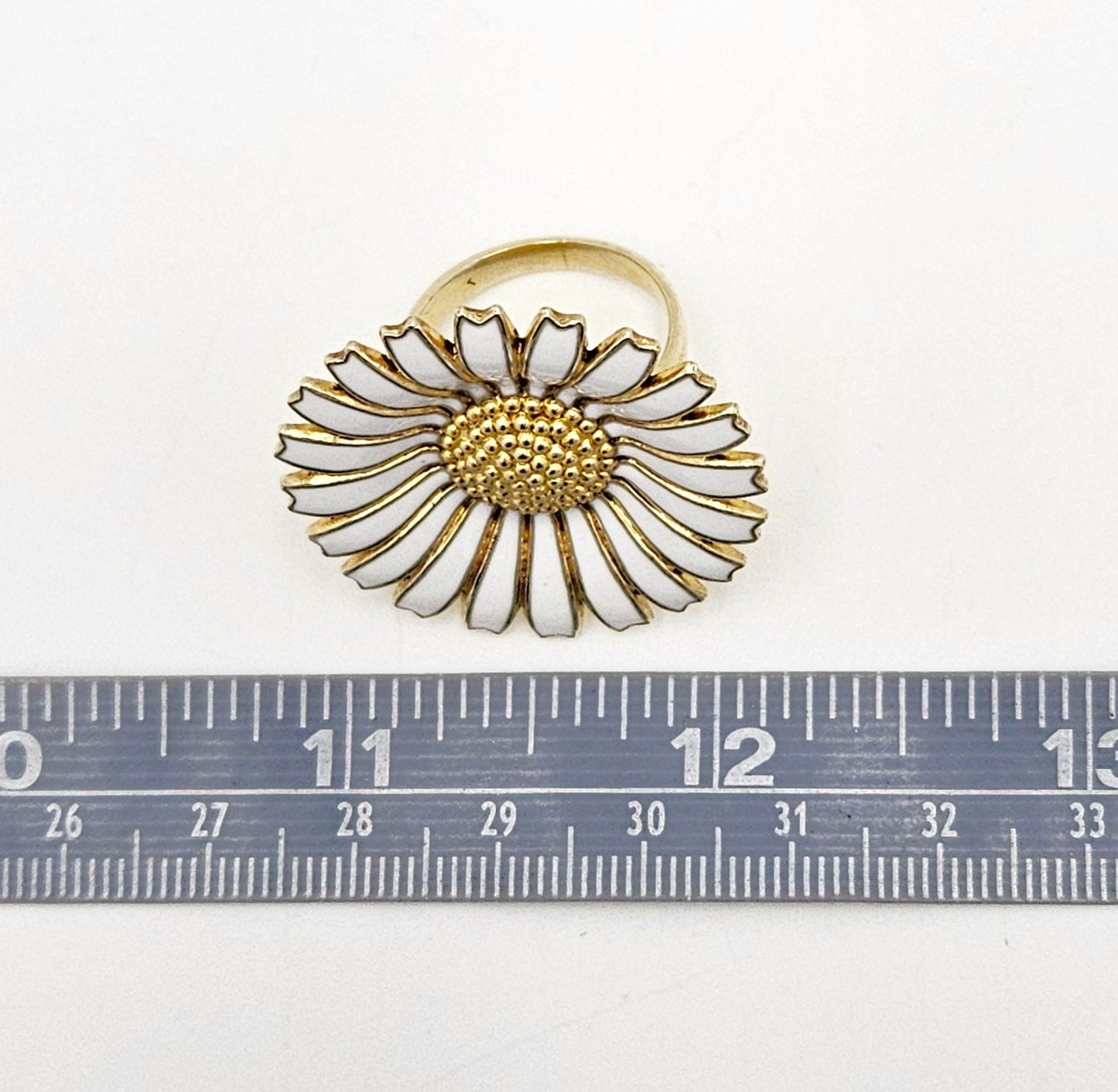Superbe bague en argent sterling et émail, grand modèle Marguerite, Anton Michelsen Danemark, années 40
