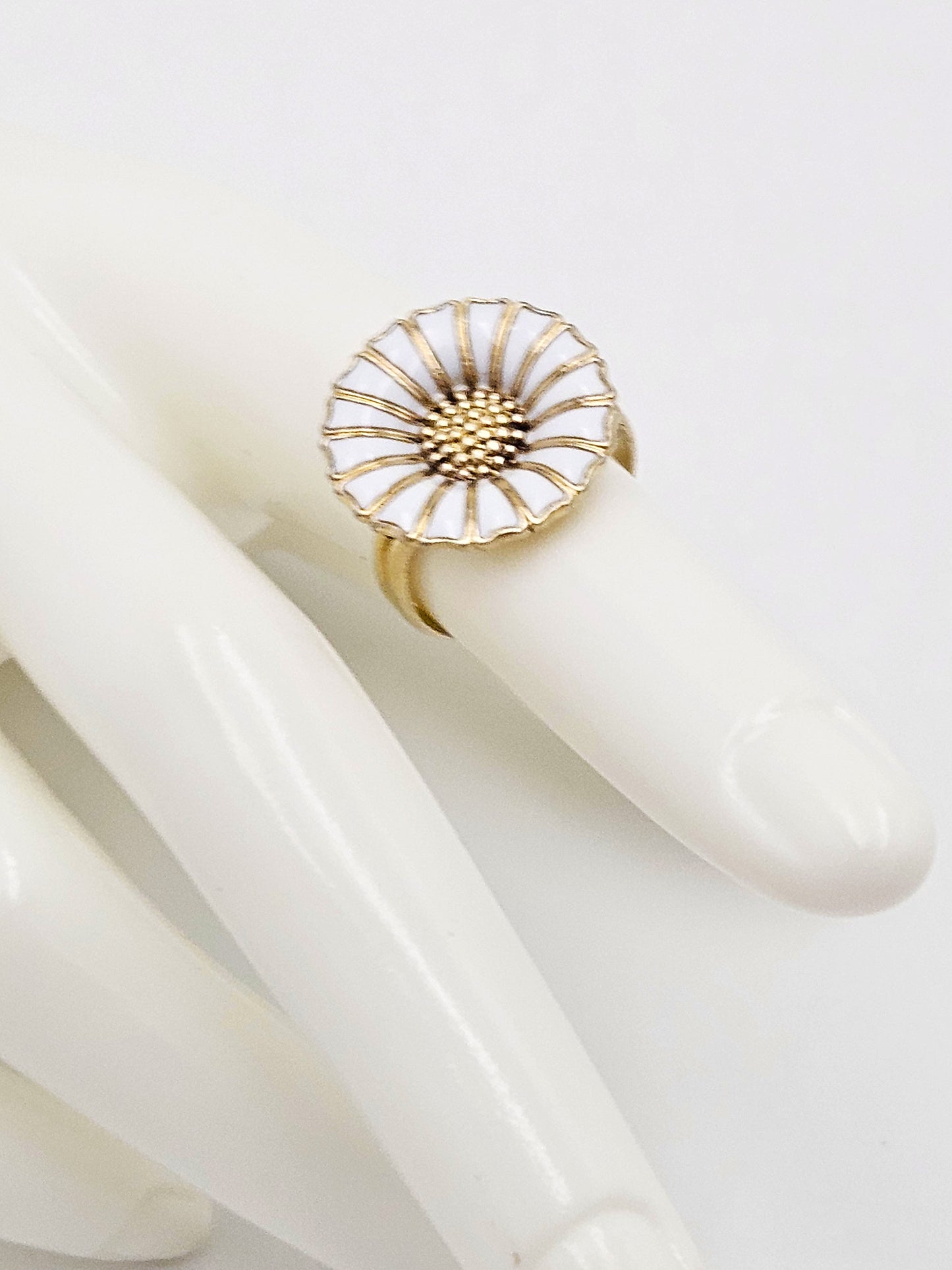 Anton Michelsen Denmark sterling silver enamel Marguerite Daisy Flower Ring 1940s, view 4 of 7