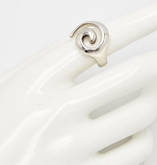 RLM Robert Lee Morris Sterling Silver Modernist Swirl Cocktail Ring Circa 1980s