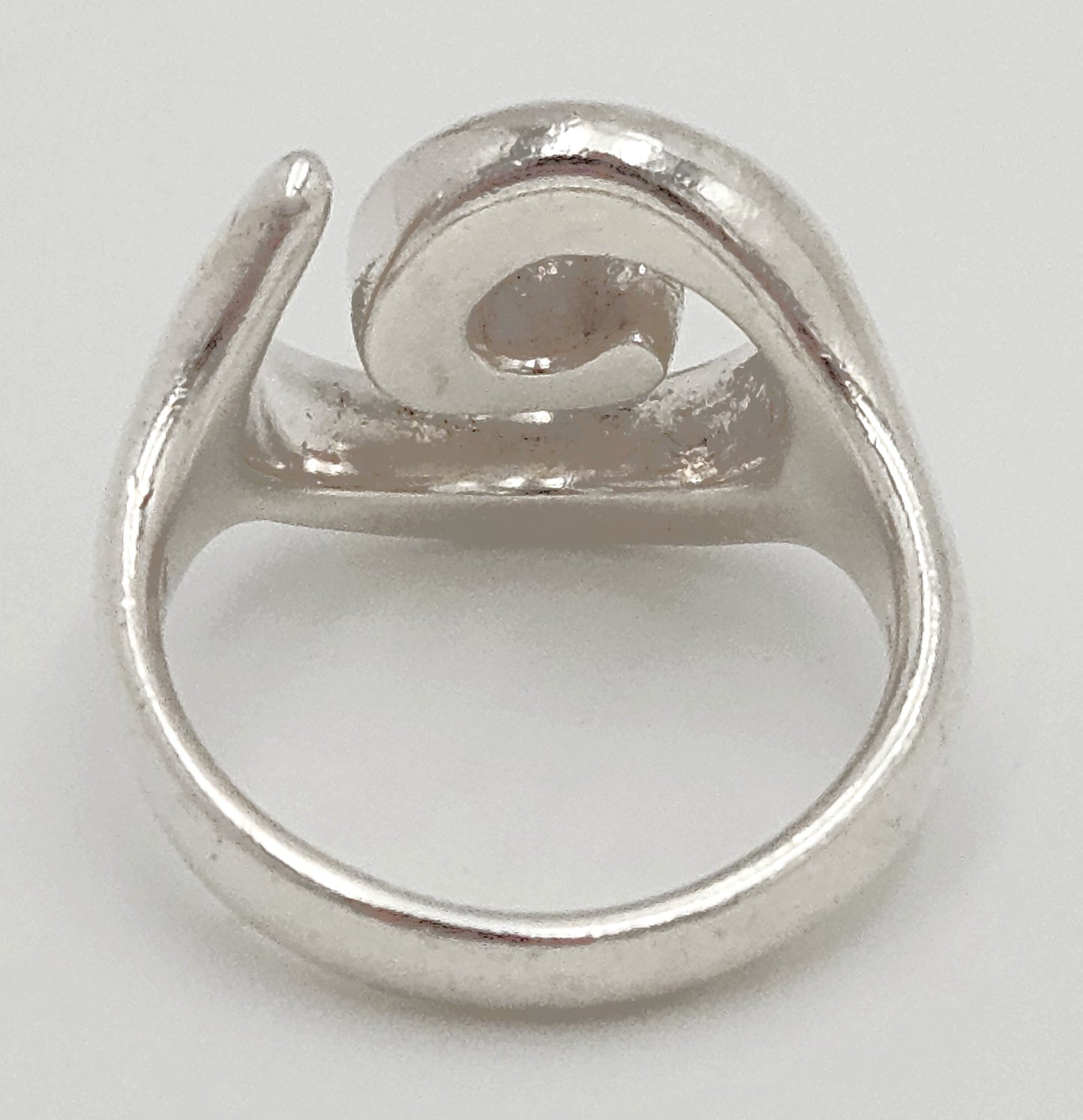 RLM Robert Lee Morris Sterling Silver Modernist Swirl Cocktail Ring Circa 1980s