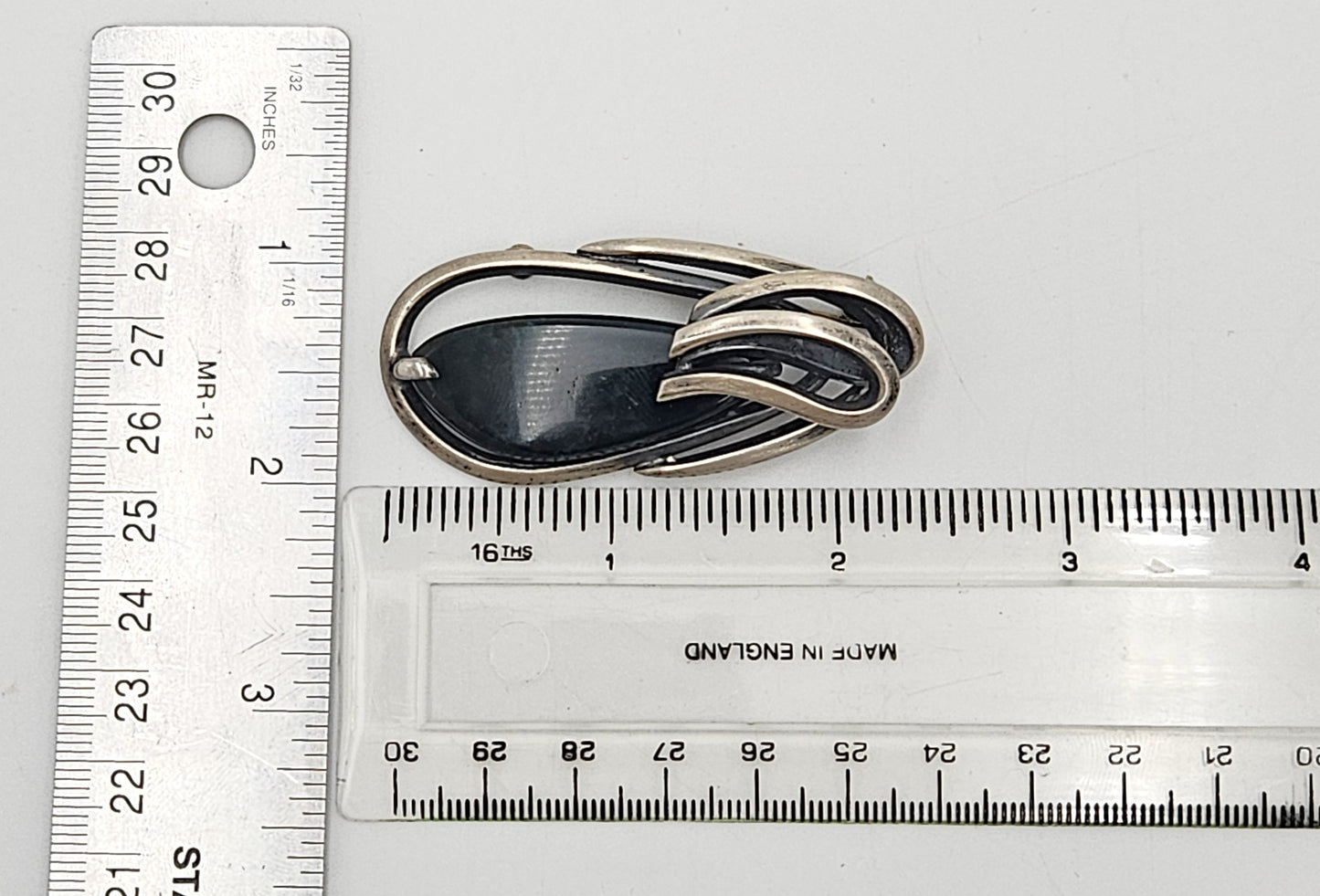 US Jewish Designer Maxwell Chayat modernist sterling silver Onyx Brooch Circa 1950s, view 9 of 10