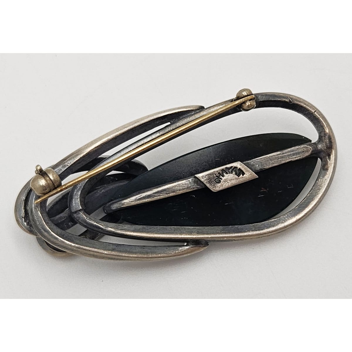 US Jewish Designer Maxwell Chayat modernist sterling silver Onyx Brooch Circa 1950s, view 7 of 10