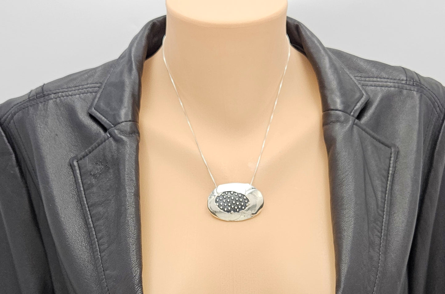 Eivind Hillestad Smykker Norway sterling silver abstract Poppy Pendant Necklace, view 2 of 7