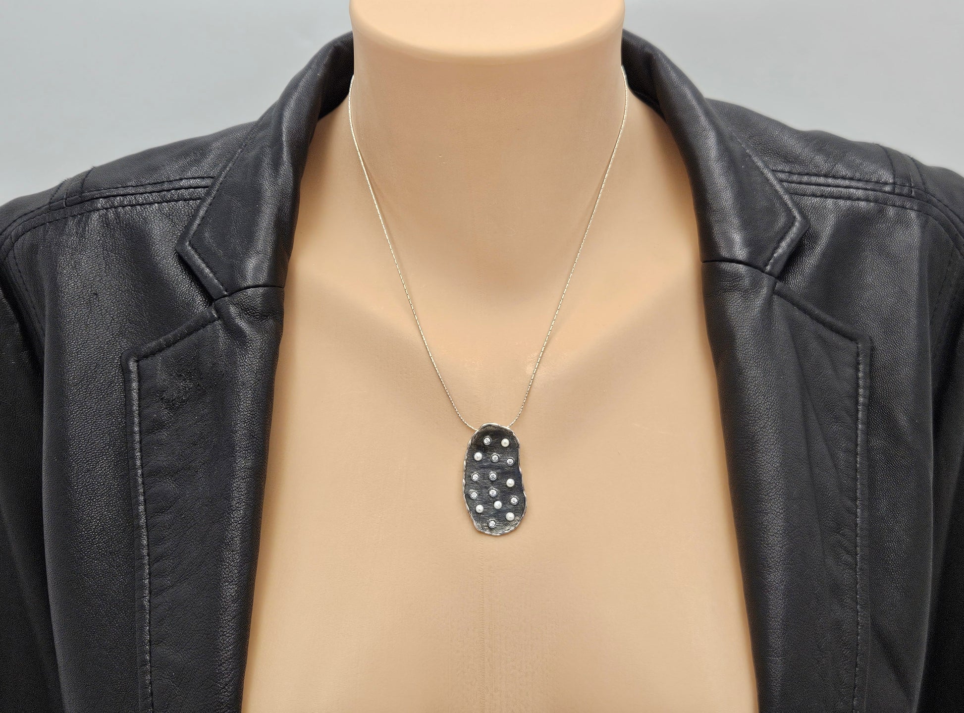 Retired Silpada G&H Sterling Silver Pearls Swarovski Crystals Modernist Necklace, alternate product view 7