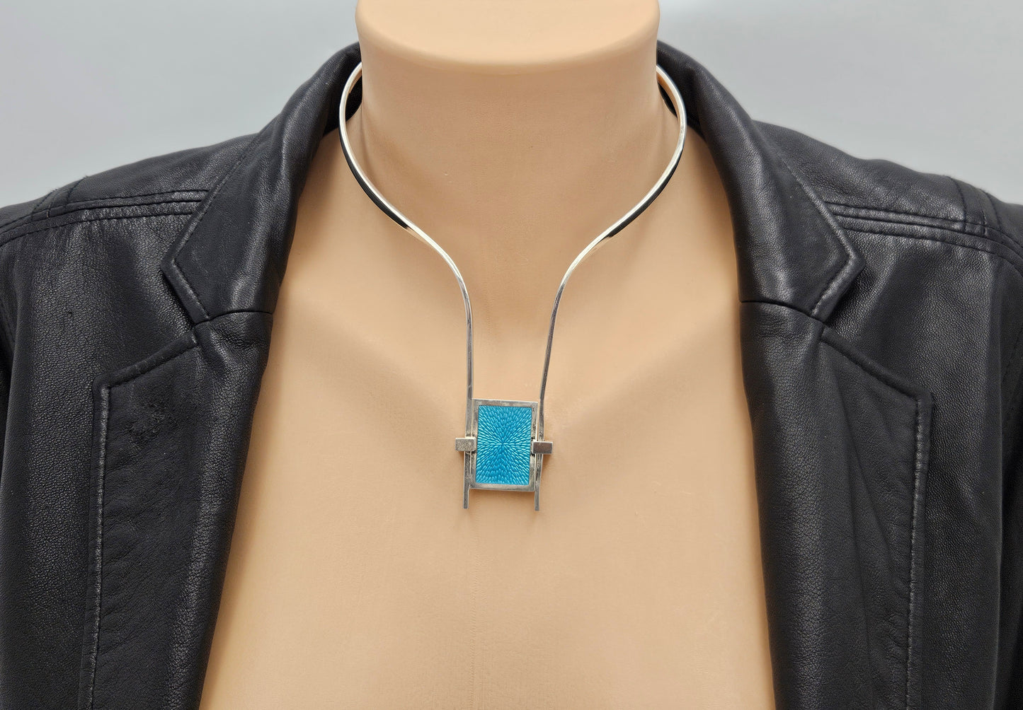 Pekka Piekainen for Auran Kultaseppa Finland sterling silver and enamel Necklace 1973, view 2 of 10