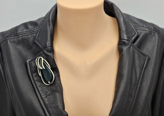 US Jewish Designer Maxwell Chayat modernist sterling silver Onyx Brooch Circa 1950s, view 2 of 10