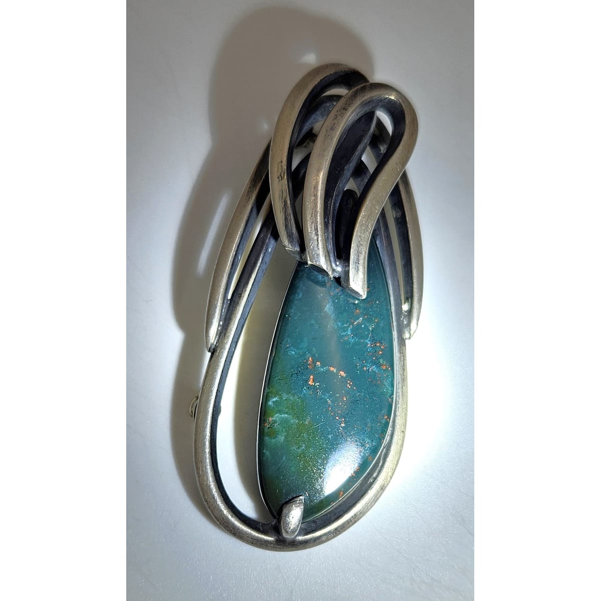 US Jewish Designer Maxwell Chayat modernist sterling silver Onyx Brooch Circa 1950s, view 10 of 10