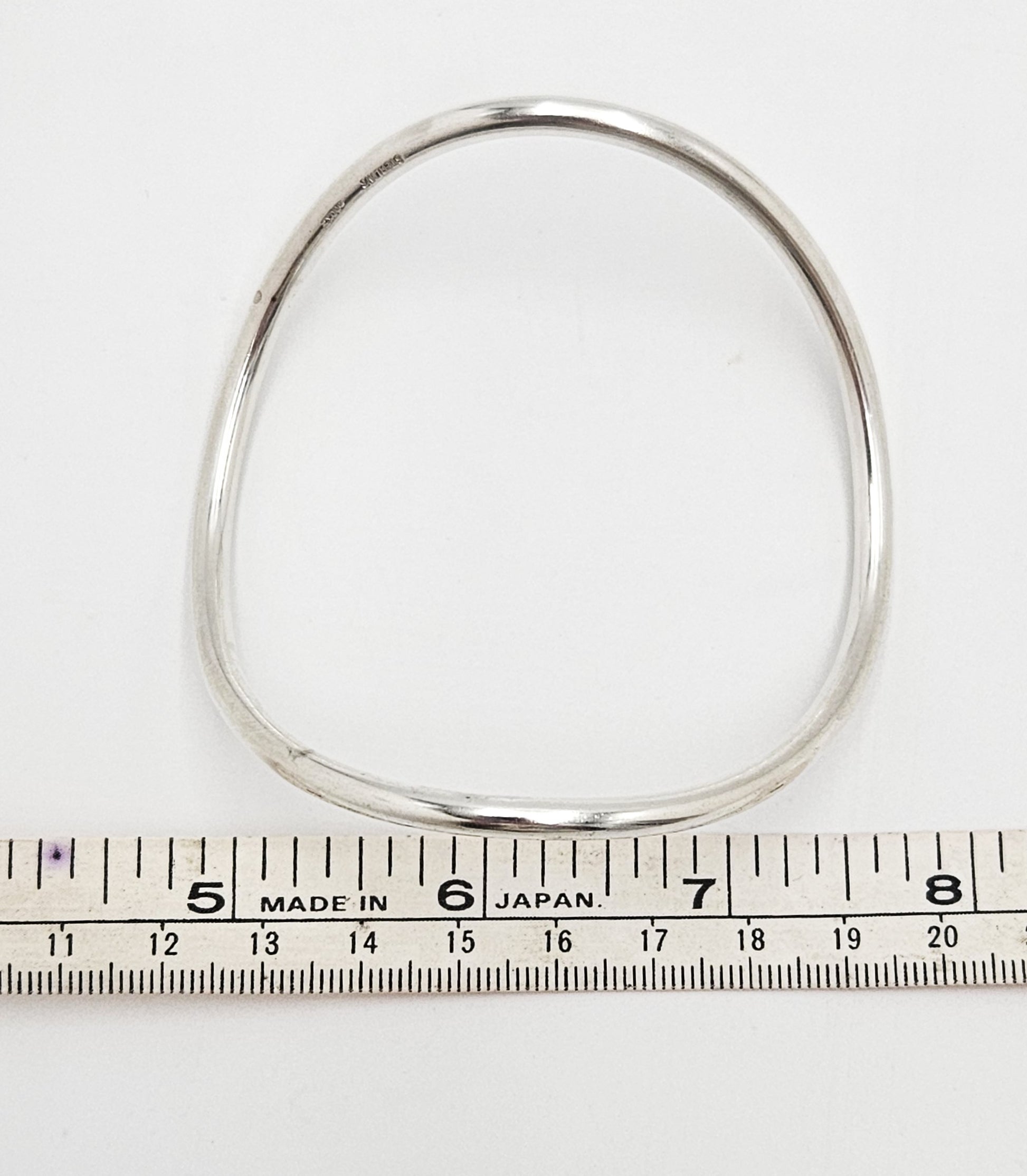 Betty Cooke sterling silver modernist Wavy Tubular Bangle Bracelet Circa 1960s, view 6 of 7