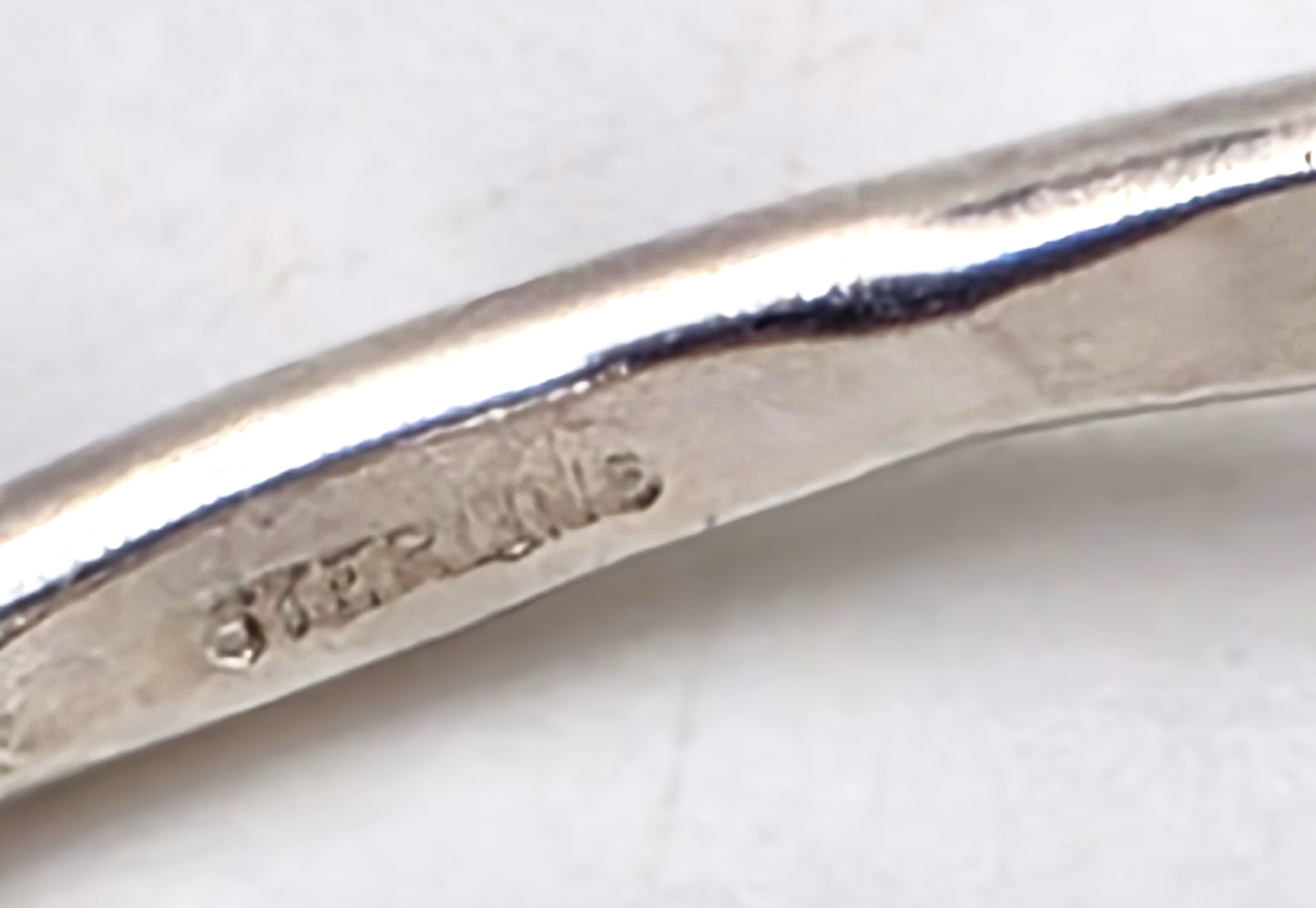Iconic Designer Stinn Sterling Abstract Modernist Hammered Cuff Rare 1980s, alternate product view 8