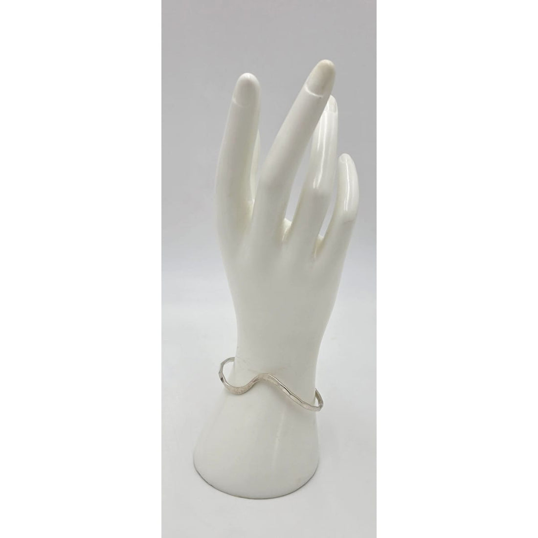 Iconic Designer Stinn Sterling Abstract Modernist Hammered Cuff Rare 1980s, alternate product view 2