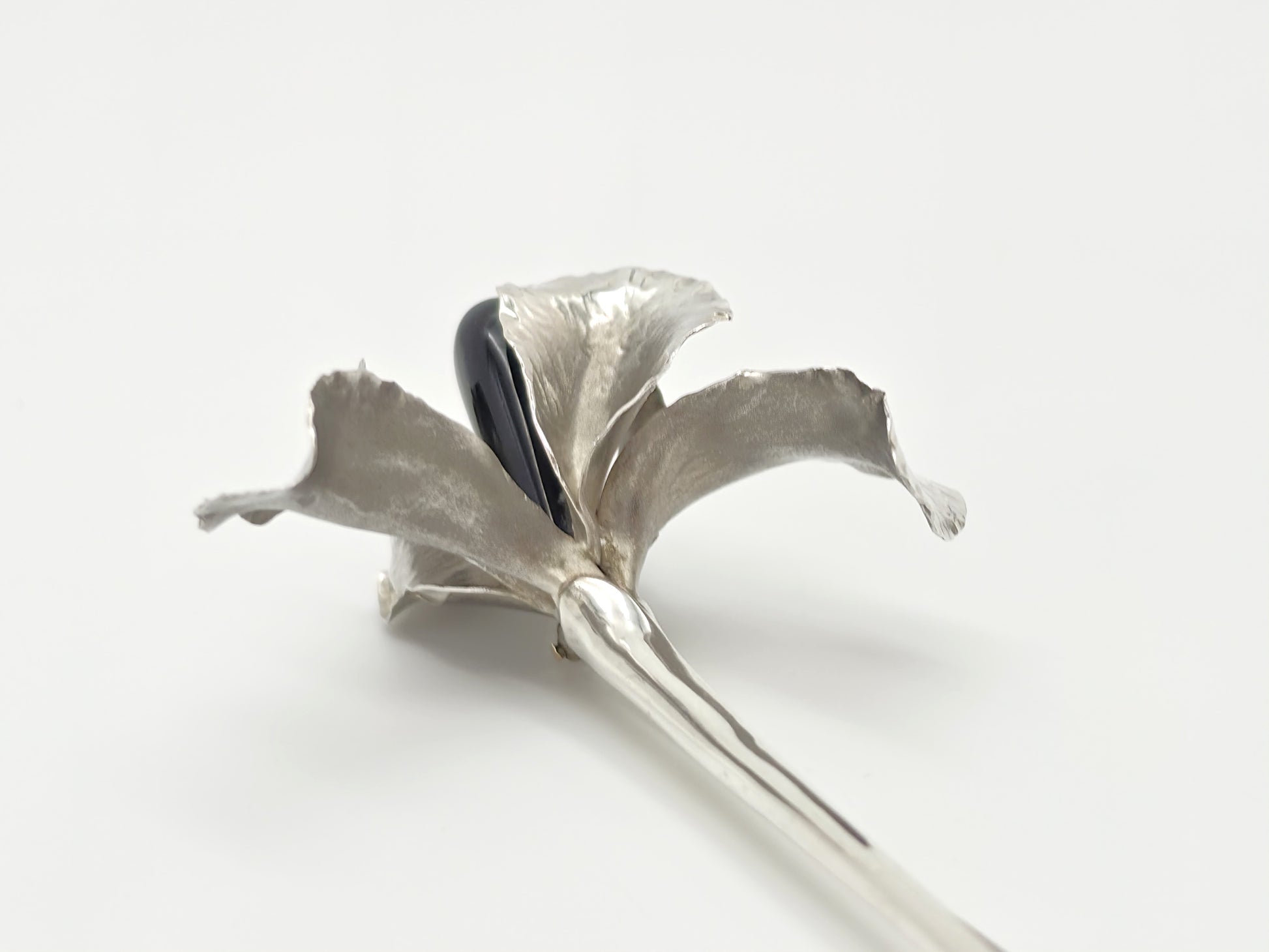 Superb Vintage Angela Conty Sterling Silver & Onyx XL 3D Orchid Flower Brooch, alternate product view 7