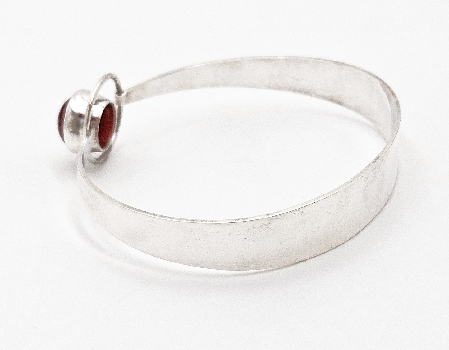Rare Hans Berg Kaunis Koru Sterling Carnelian Modernist Bangle Bracelet 1975