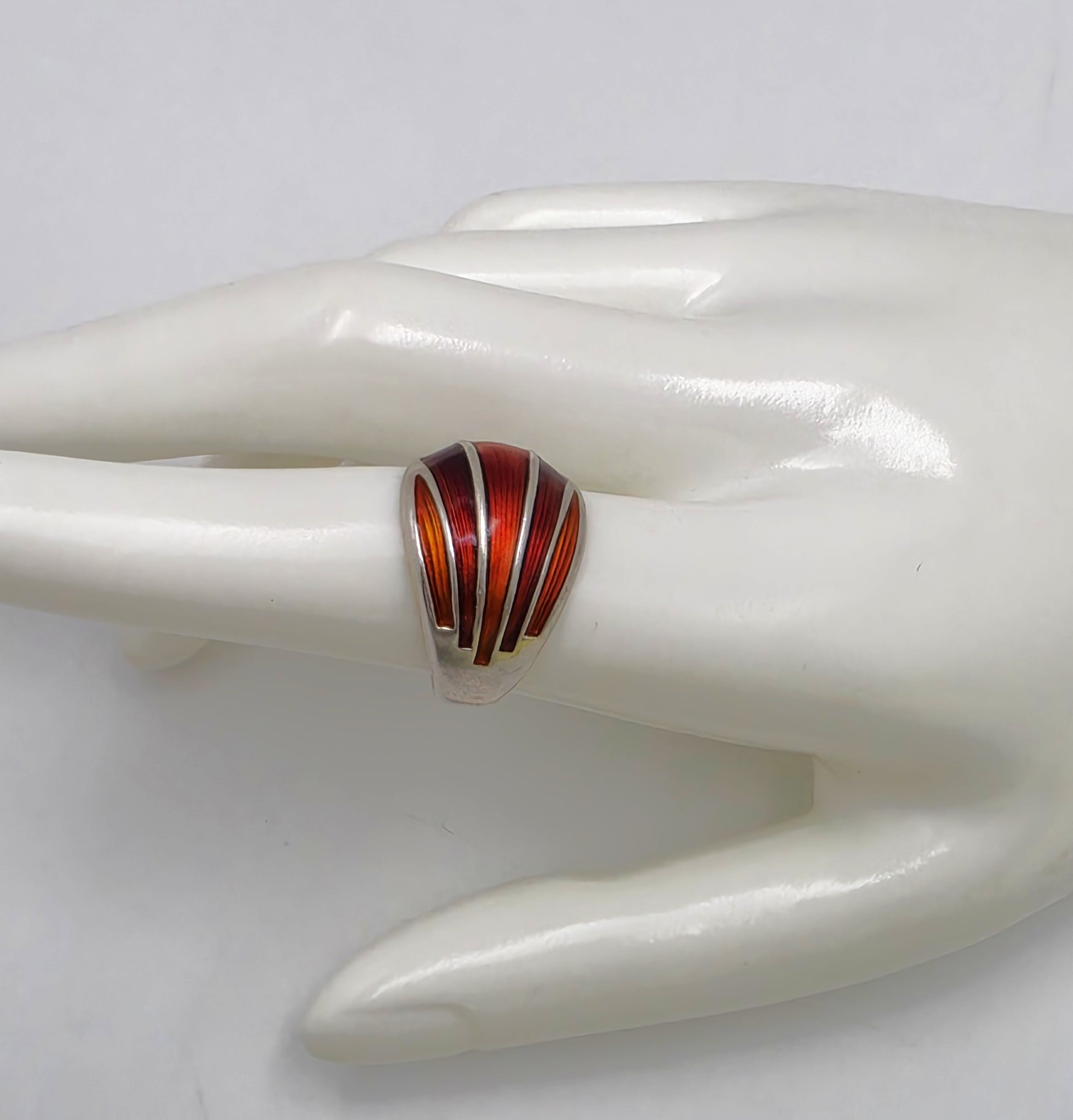 Norwegian David Andersen Sterling Reds Enamel Striped Wrap Ring Circa 40/50s