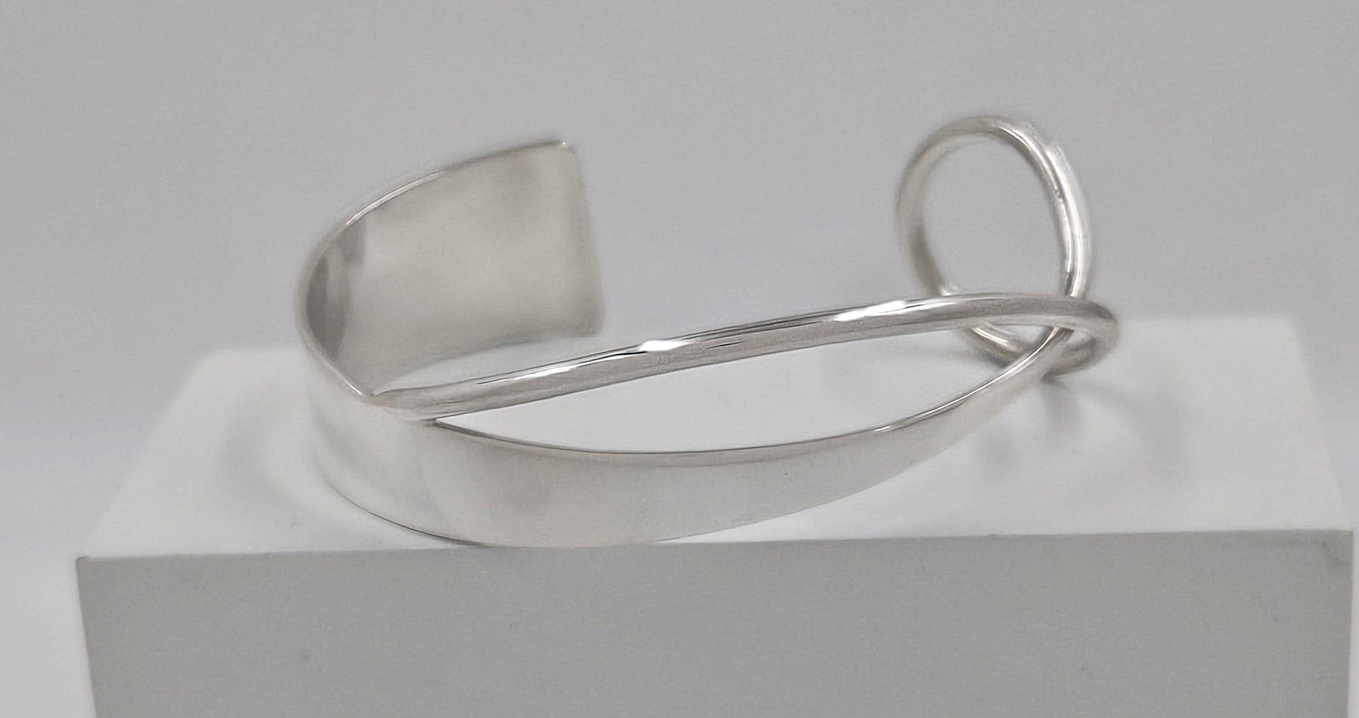 Artisan Sterling Bracelet Jewelry Artisan Signed Sterling Silver Modernist Cuff Bracelet