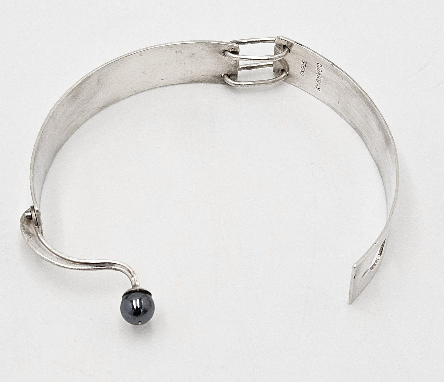 Darway Jewelry C. Darway  Sterling Hematite Modernist Top Latching Bangle Bracelet
