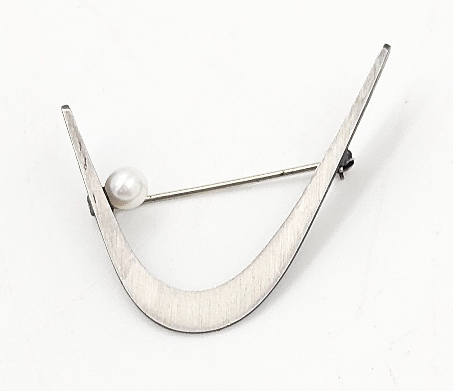 MCM Retro Brooch Jewelry Vintage Sterling Silver & Pearl Abstract Modernist Retro Boomerang Brooch