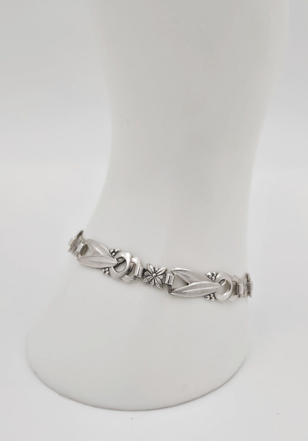 OHC Sterling Jewelry Mid Century Modern Signed 930 Sterling Art Deco Floral Design Links Bracelet