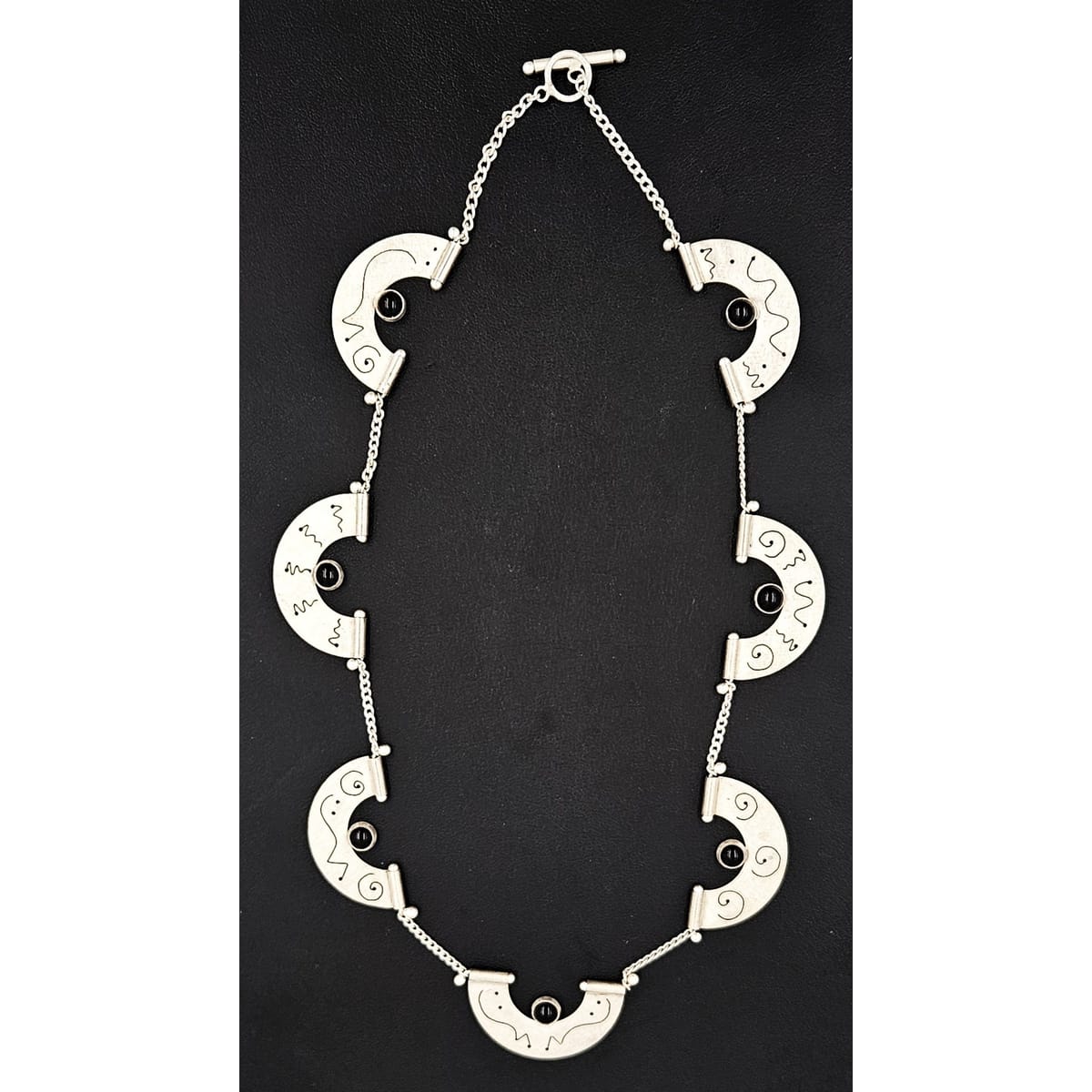 TT Jewelry Artisan Signed Sterling Silver &amp; Onyx Modernist Necklace