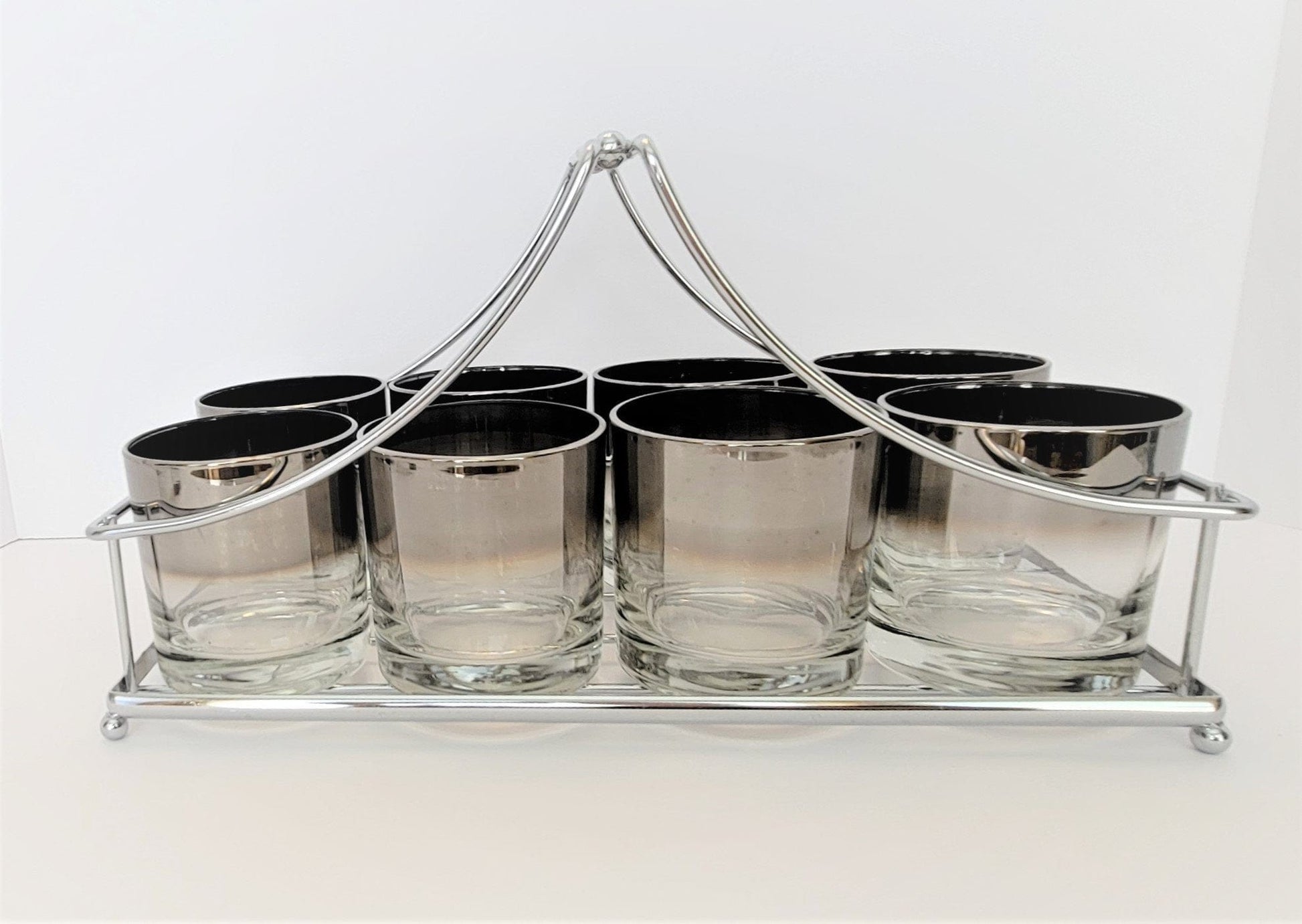 Dorothy Thorpe Barware Fab MCM Rocks Highball Thorpe Style Silver Fade Glassware Set of 8 in Chrome Caddy