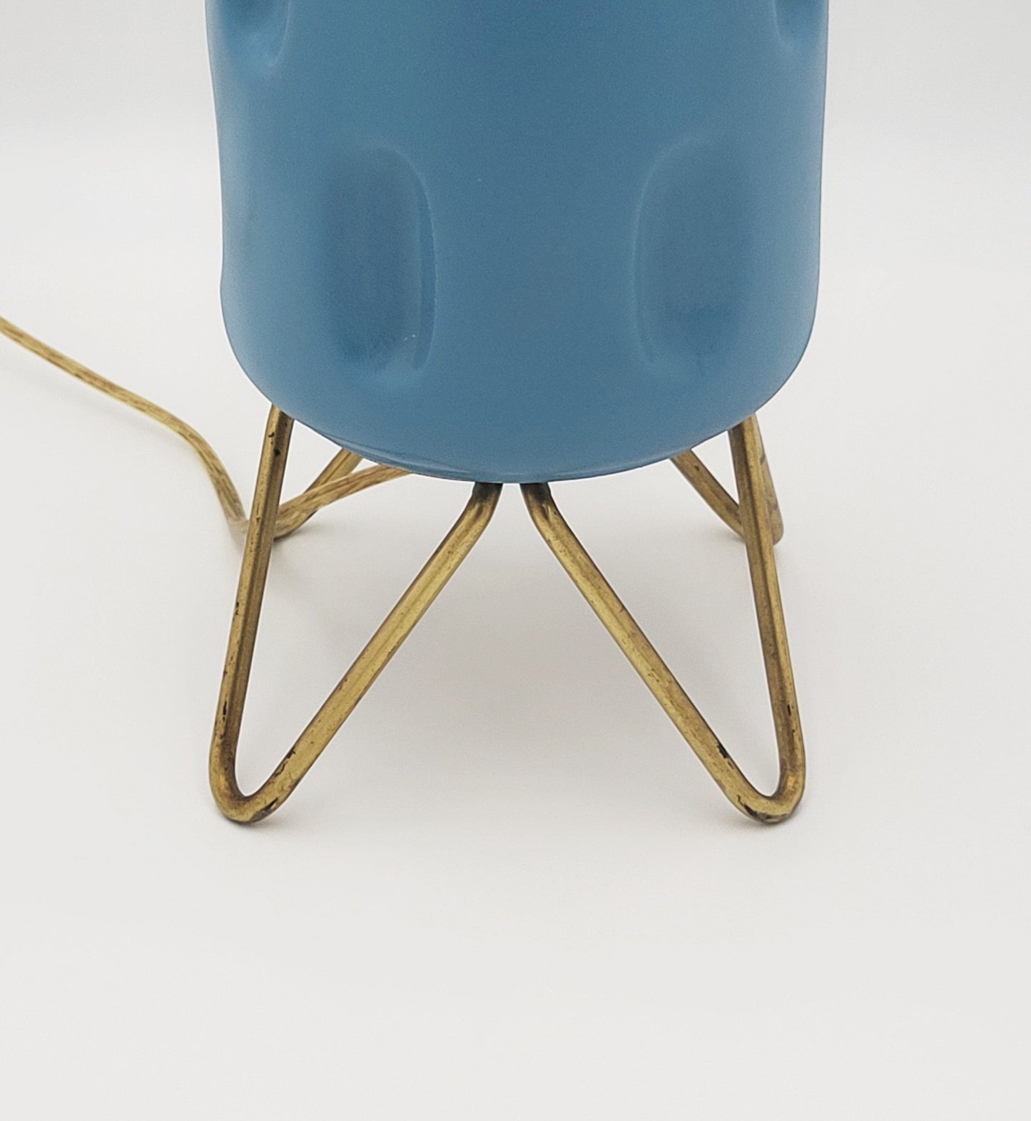 Gonder Bradley Lamp Lighting Gonder-Bradley Retro Turquoise Ceramic & Brass Hairpin Table Lamp 1960s