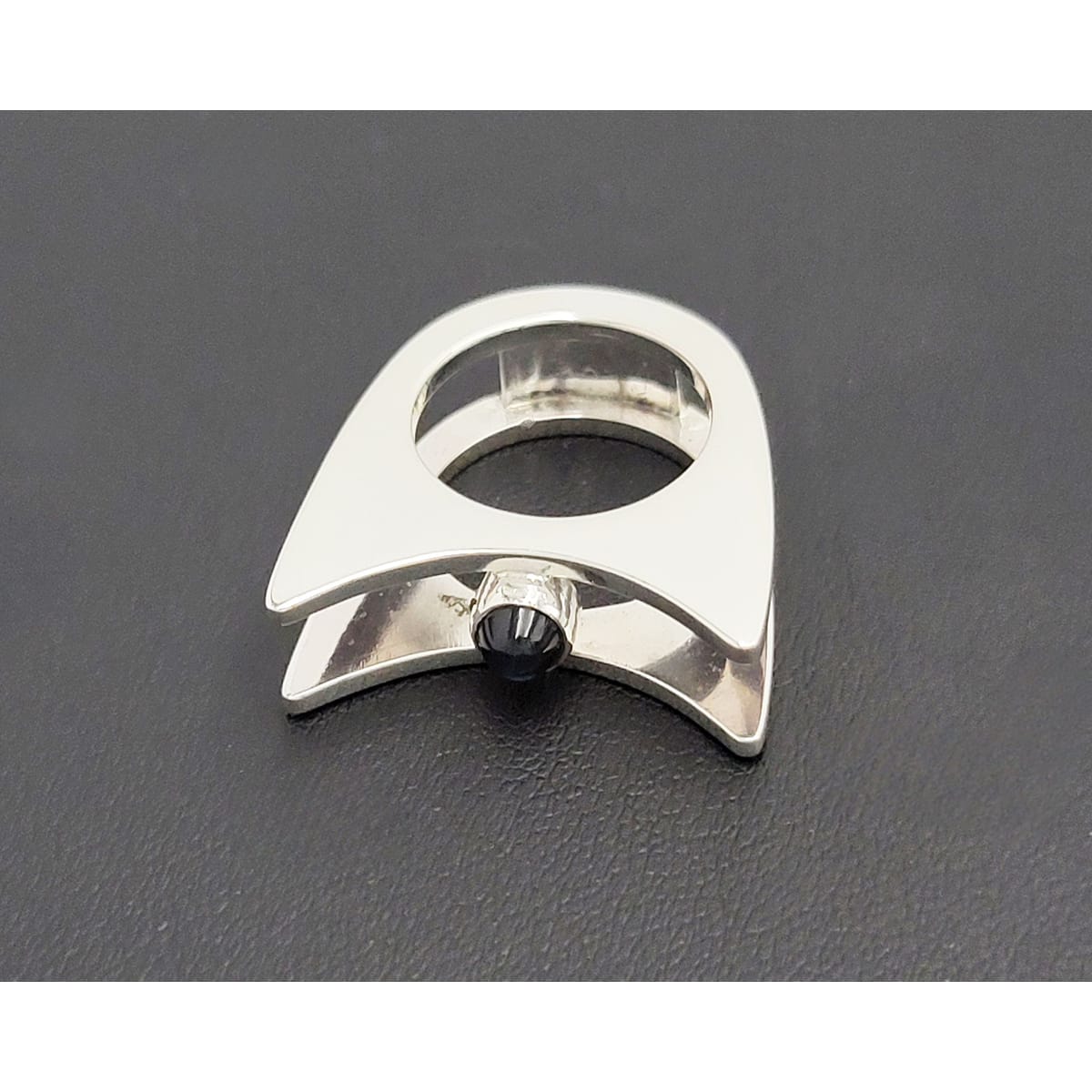 Hannelore Gabriel Jewelry H Gabriel Sterling &amp; Labradorite Modernist Split Level Cocktail Ring Circa 1980s