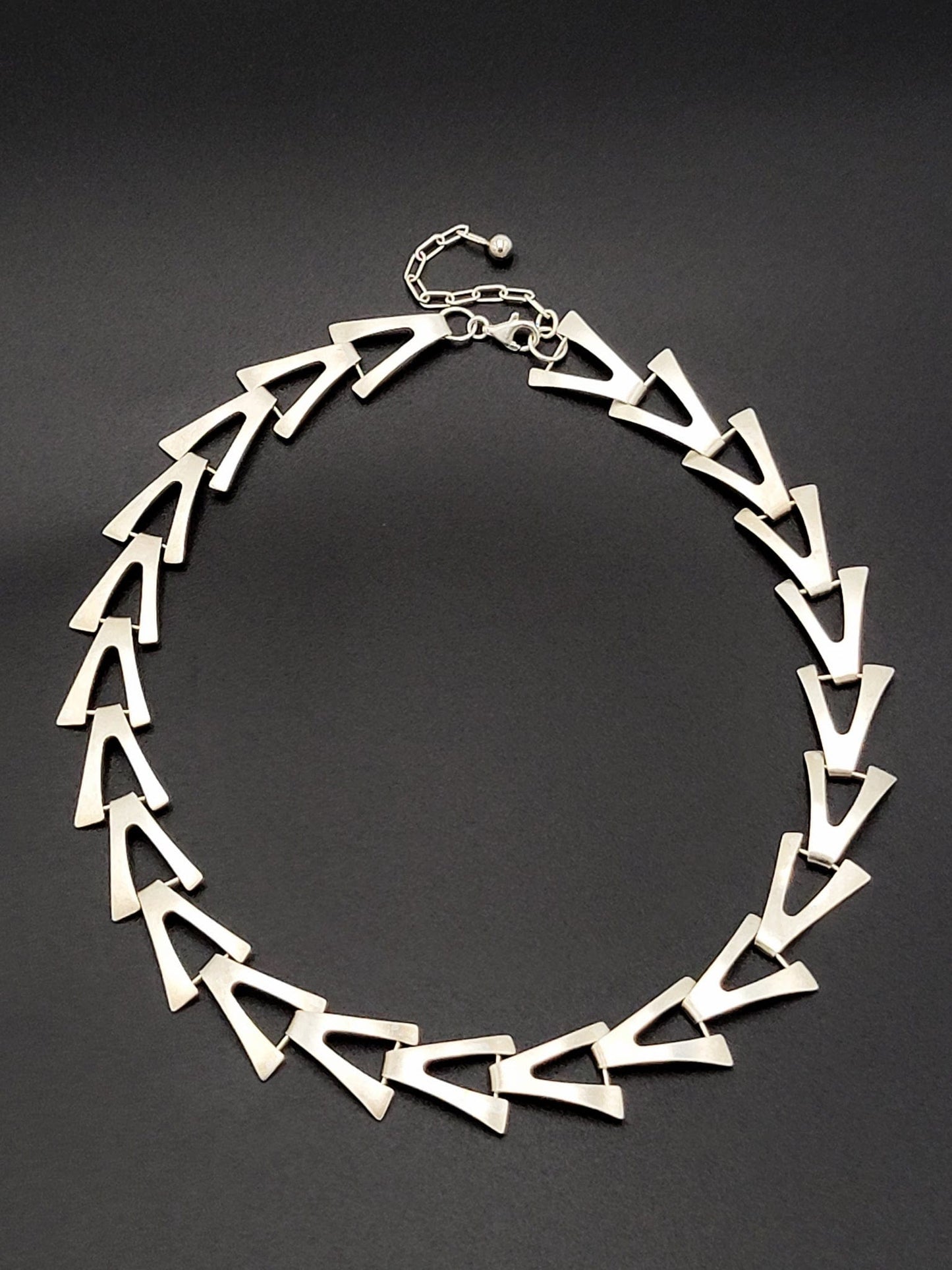 Kathy Lynn Mayeda Jewelry Designer Kathy Lynn Mayeda Modernist Sterling Silver Links Necklace 1980s