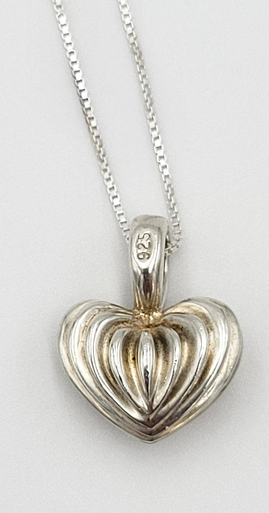 Lagos Jewelry Superb LAGOS Caviar Sterling Silver Fluted Puffy Heart Pendant Necklace Mint!