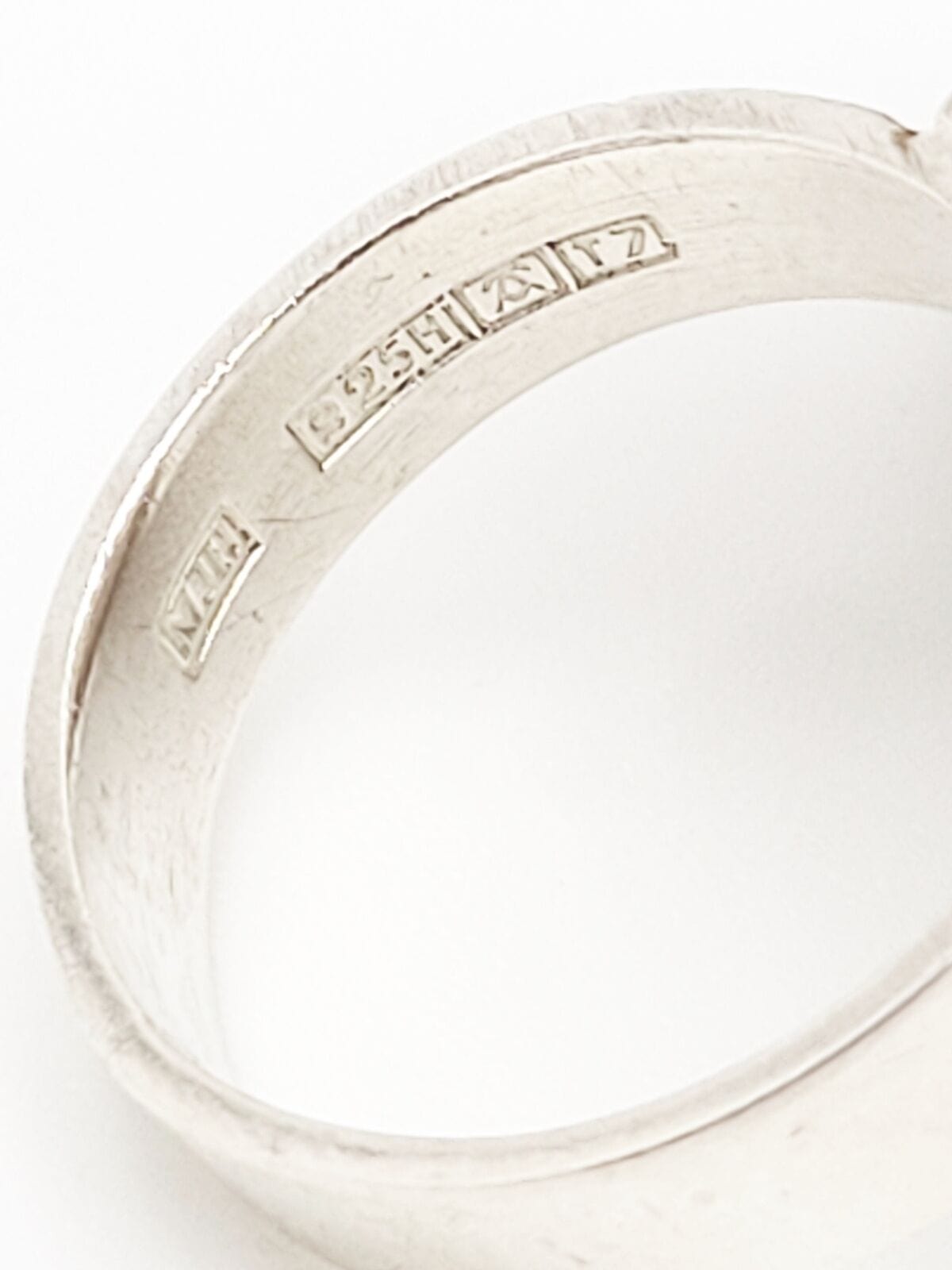 Matti J Hyvarinen Jewelry Matti J Hyvärinen Sirokoru Finland Abstract Mod Sterling Silver Ring Circa 1972