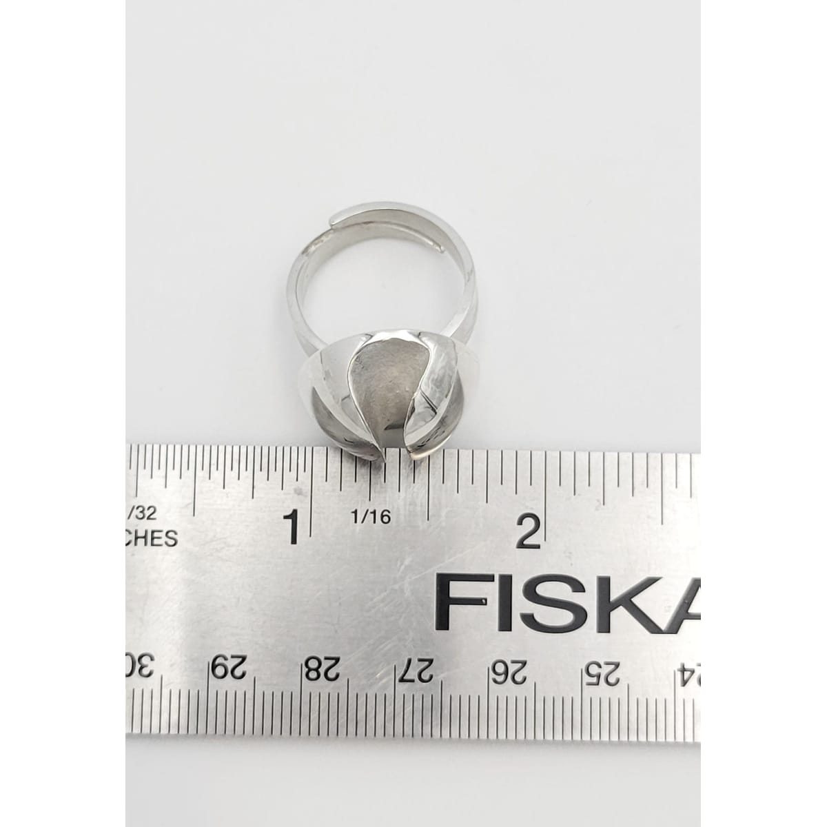 Matti J Hyvarinen Jewelry Matti J Hyvärinen Sirokoru Finland Modernist Sterling Cocktail Ring 1974