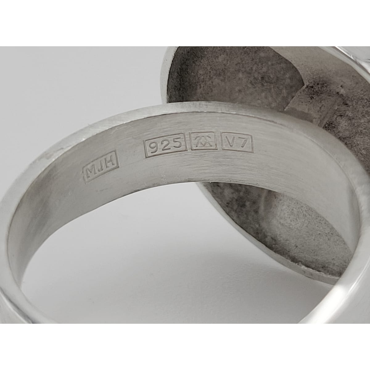 Matti J Hyvarinen Jewelry Matti J Hyvärinen Sirokoru Finland Modernist Sterling Cocktail Ring 1974