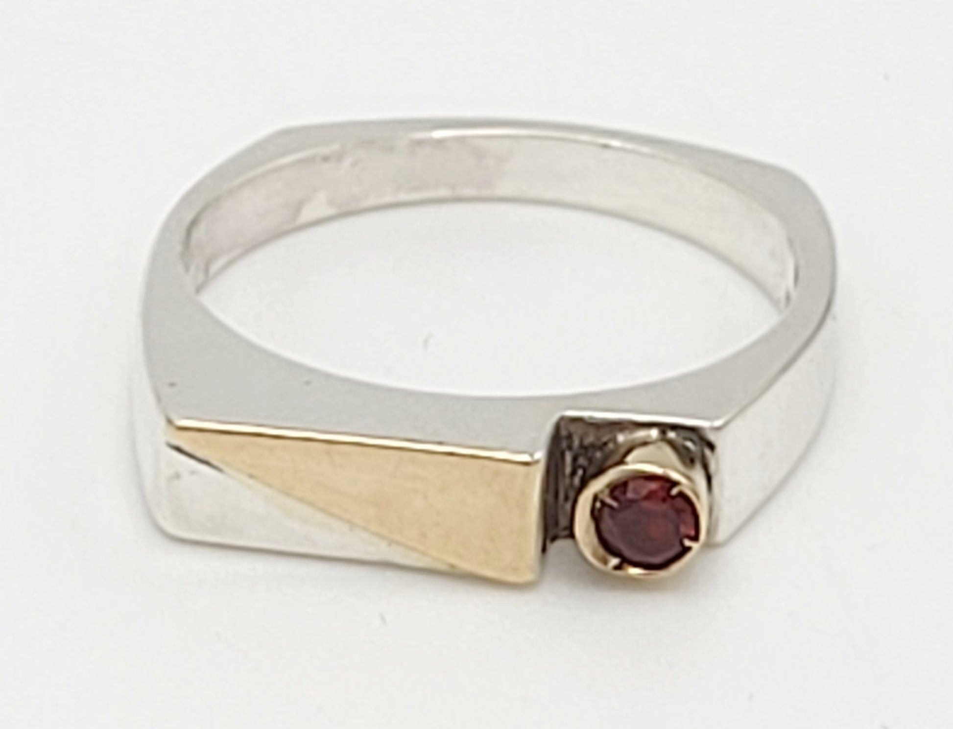Michael Lehrman Jewelry CA Designer Michael Lehrman Sterling 14k Garnet Modernist Band Ring 1980s