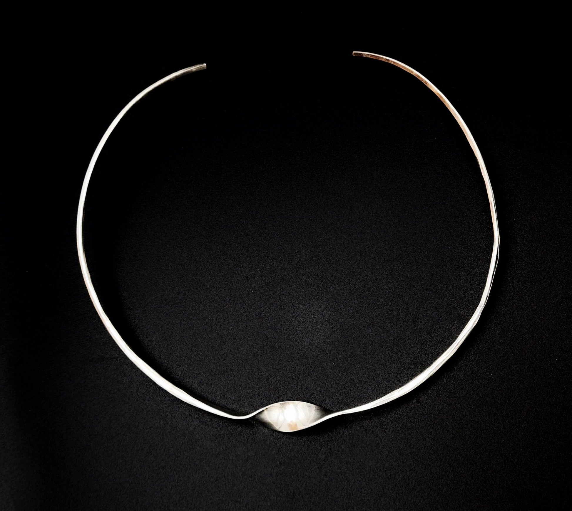 Norway Plus Designs Jewelry RARE Tone Vigeland NORWAY+Designs Sterling Modernist Fibula Neck Ring 60s