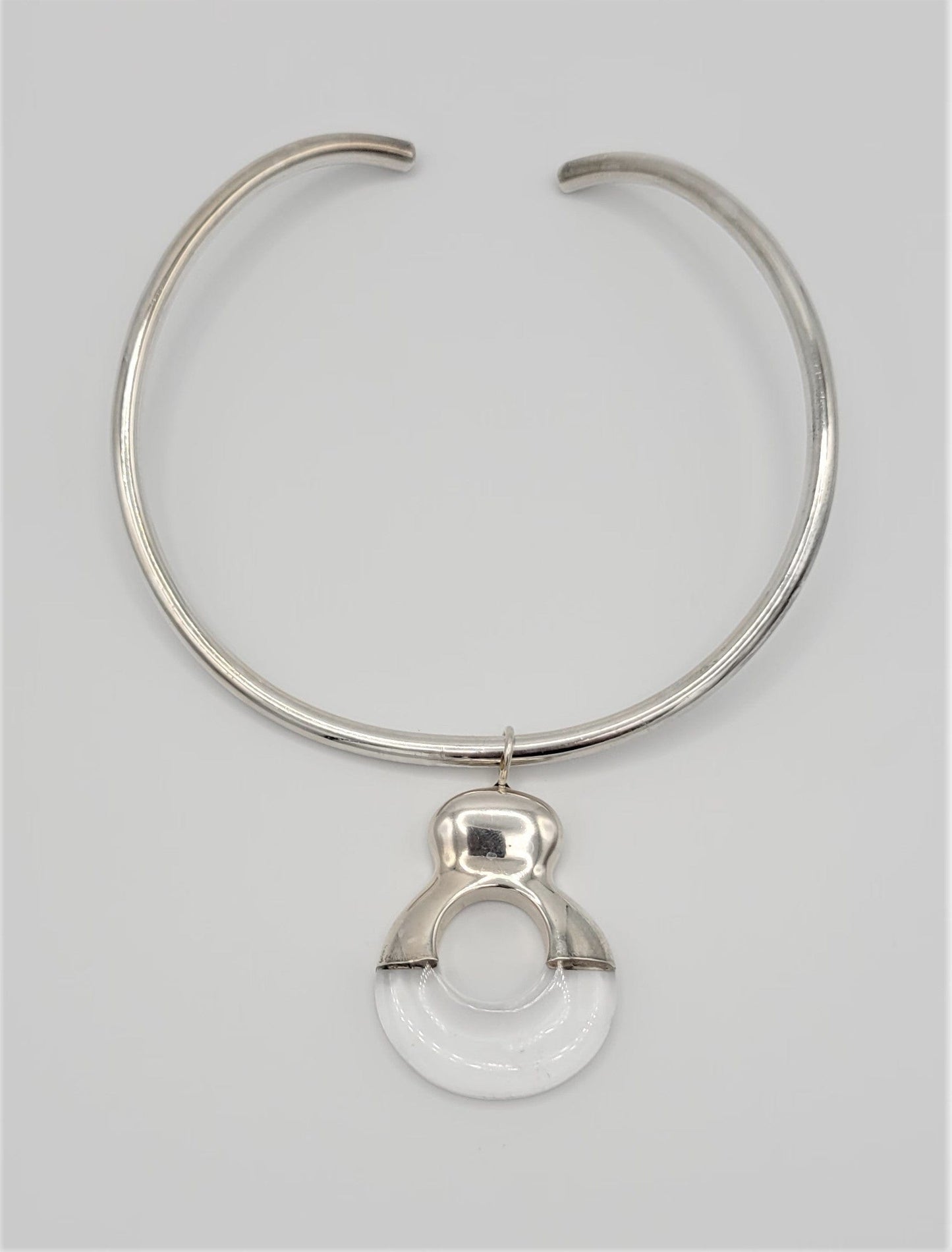 Sterling Lucite Jewelry Artisan Modernist Sterling Collar Necklace w/ Sterling & Lucite Pendant