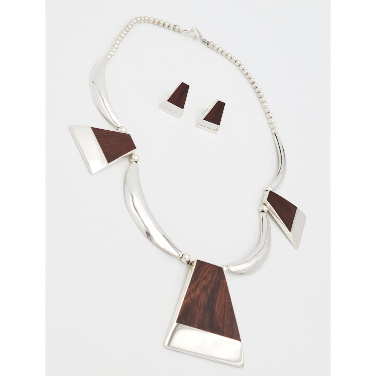 White Hogan Jewelry Superb RARE White Hogan Sterling Wood Modernist Necklace Earrings Set 70s