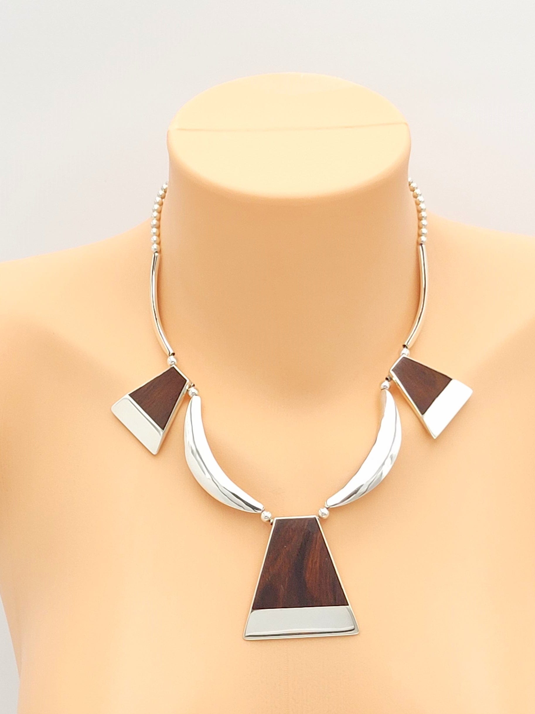 Superb RARE White Hogan Sterling Wood Modernist Necklace Earrings